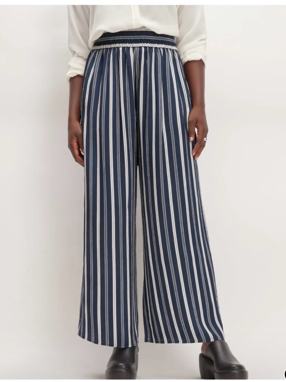 Everlane THE SATIN PULL-ON PANT